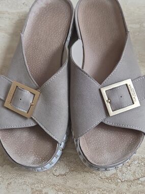 Isle Jacobsen Buckle Sandal, Color Atmosphere Size 38